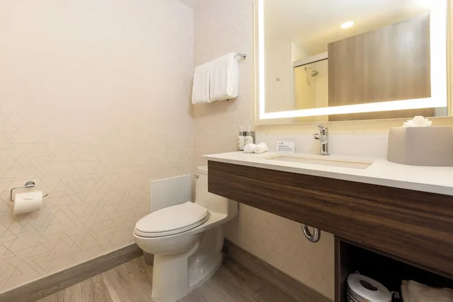 Suite, 2 Queen Beds, Lagoon View, Holiday Inn Express & Suites MAZATLAN 2/5