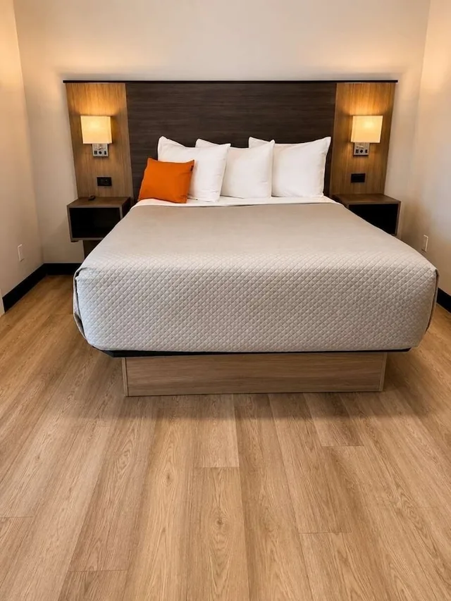 غرفة ديلوكس بسرير كوين، Complexe Dix80 3/5