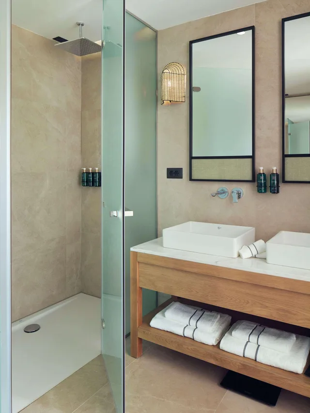 Standard, Double or Twin Bed, MELIA DURRES ALBANIA 1/2