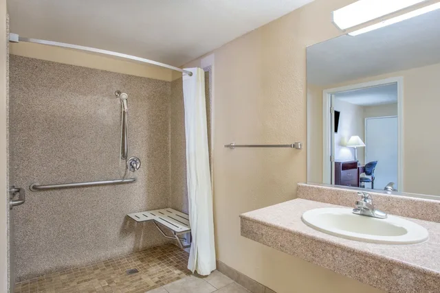 غرفة بسرير كينج لذوي الإعاقة، Hotel Seville 5/5