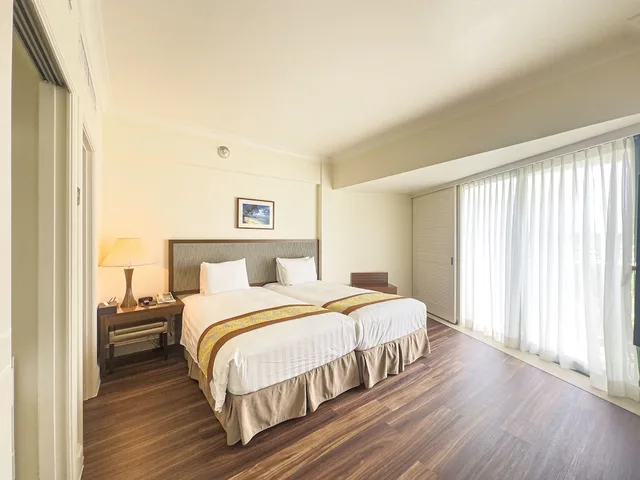 جناح عائلي بسرير كينج وسريرين منفصلين، Lotte Hotel Guam 2/5