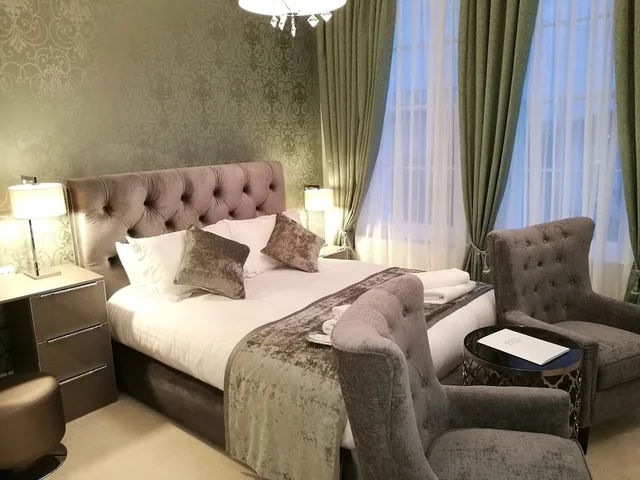 جناح سيغنتشر بسرير كينج بإطلالة على البحر، The Devon Court 3/9