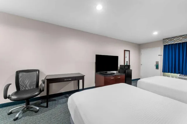 غرفة رباعية بسريرين كوين لذوي الإعاقة، Quality Inn San Diego South - Chula Vista 3/4