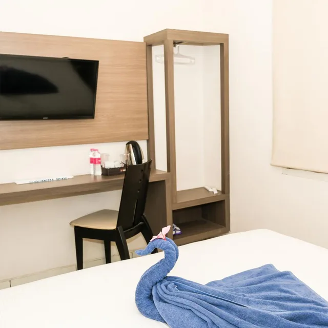 غرفة بسرير كينج، Hotel Dalu Semarang 3/6