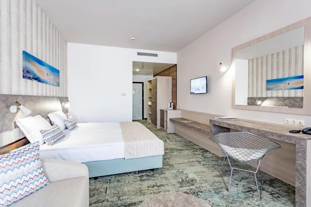 Junior Suite, Lateral Side Sea View، HI Hotels Imperial Resort 5/8