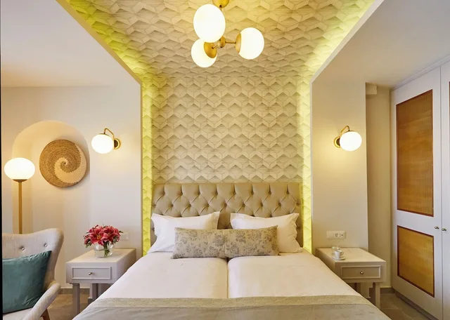 غرفة عائلية بسرير كينج وسريرين منفصلين بإطلالة على المسبح بغرفتي نوم بحوض استحمام، De Sol Hotel and Spa 6/9