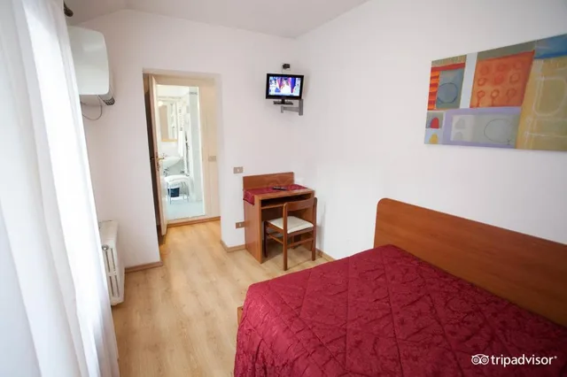 Deluxe, Single, Balcony, Hotel Caprera 5/10