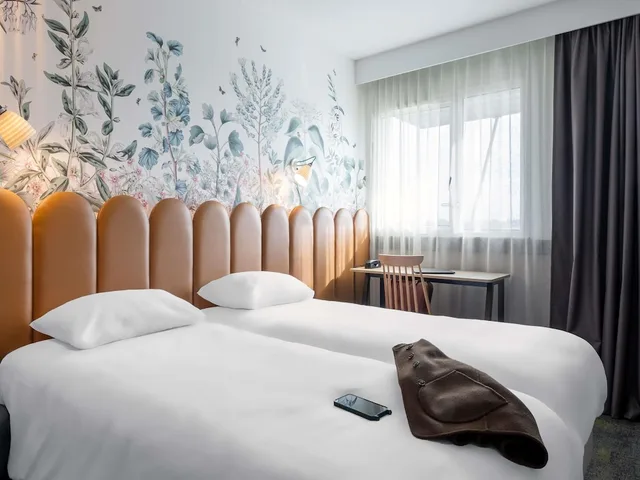 غرفة قياسية بسريرين منفصلين، Ibis Pontivy 2/5