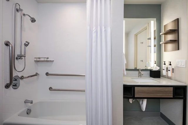 Suite, King Bed, Accessible, Hilton Garden Inn Tri-Cities Kennewick 6/9