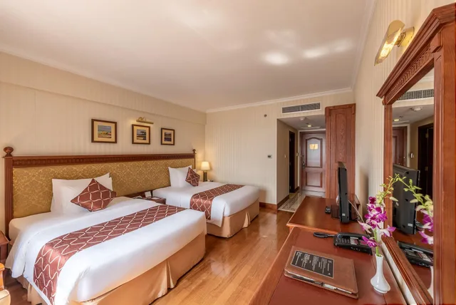 غرفة ديلوكس بسريرين منفصلين، Hotel Grand Saigon 4/5