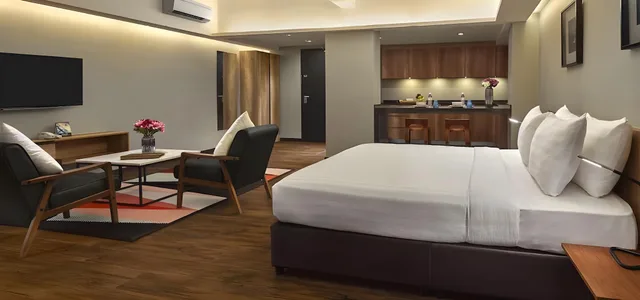 جناح بسرير كينج، Tropics Eight Suites 2/2