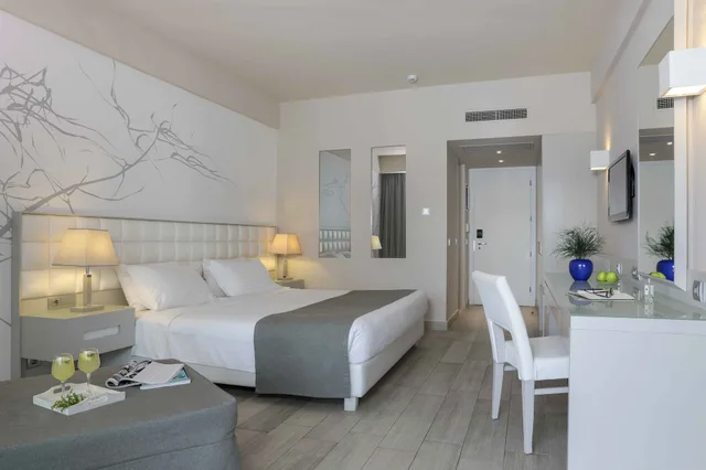 Deluxe, Double Bed, Garden View, Princess Andriana Resort & Spa 6/9