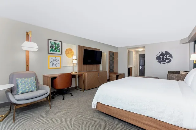 جناح بسرير كينج بغرفة نوم واحدة لذوي الإعاقة، Holiday Inn Hotel And Suites Daytona Beach On the Ocean 5/6