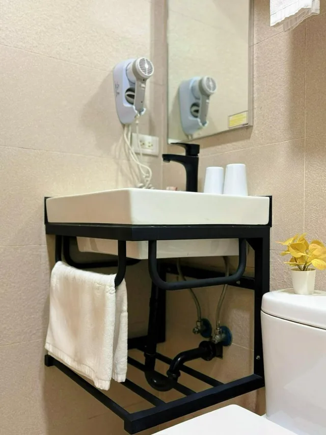 Exquisite, Double Bed, No Window، We Meet Taipei Hotel 9/9