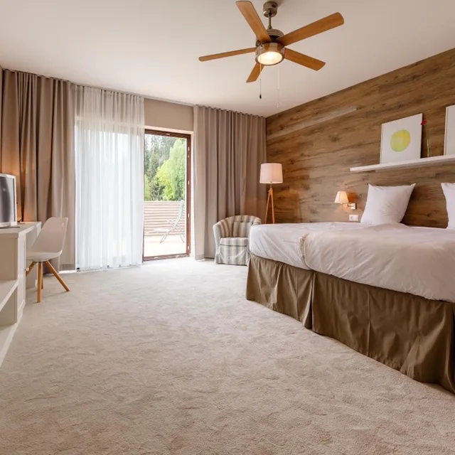 Superior, King Bed, Golf Course View, Balcony, Cihelny Golf & Wellness Resort 4/7