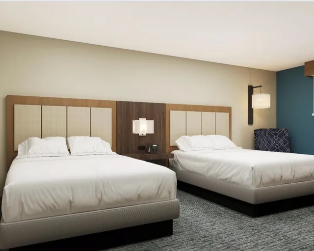 غرفة قياسية بسريرين كوين، Holiday Inn Express Redding North by IHG 1/2