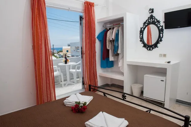 غرفة قياسية بسرير مزدوج بشرفة، Join Us Low Cost Rooms 9/9