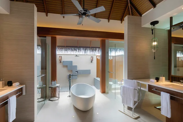 SUNSET OCEAN POOL VILLA - Transfer Excluded، Pullman Maldives Maamutaa 6/7
