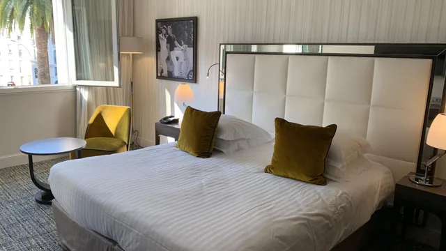 غرفة بريفيليج، Le Canberra 7/10