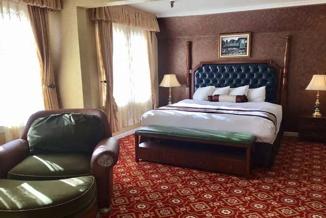 جناح شهر العسل بسرير كينج، Eureka Inn, Trademark Collection by Wyndham 1/4