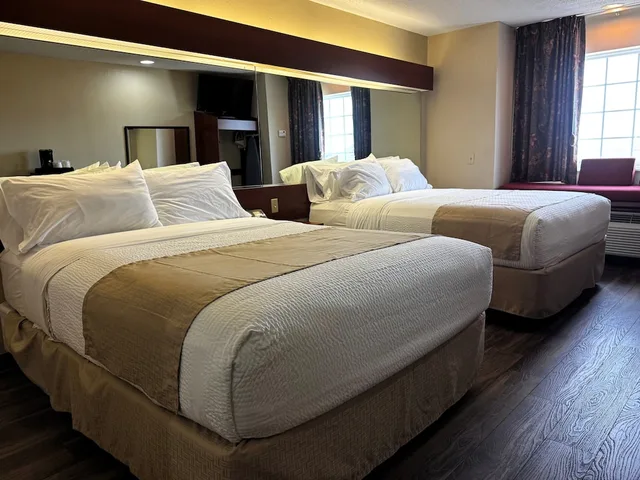 غرفة قياسية بسريرين كوين لذوي الإعاقة، Microtel Inn & Suites by Wyndham Hattiesburg 4/7