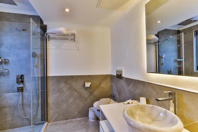 Deluxe, Double Bed, Balcony, Arnna Hotel 7/10
