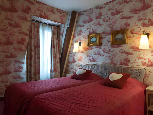 Room, 1 Queen and 1 Double Bed, Neuilly Park 3/4