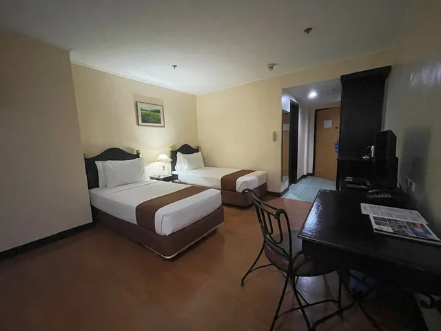 غرفة سوبيريور بسريرين منفصلين، Golden Peak Hotel and Suites powered by Cocotel 2/4
