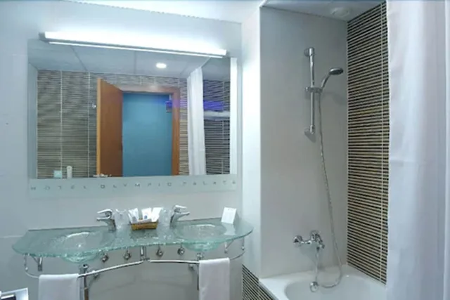 غرفة بأربعة أسرّة، Evenia Olympic Palace 5/5