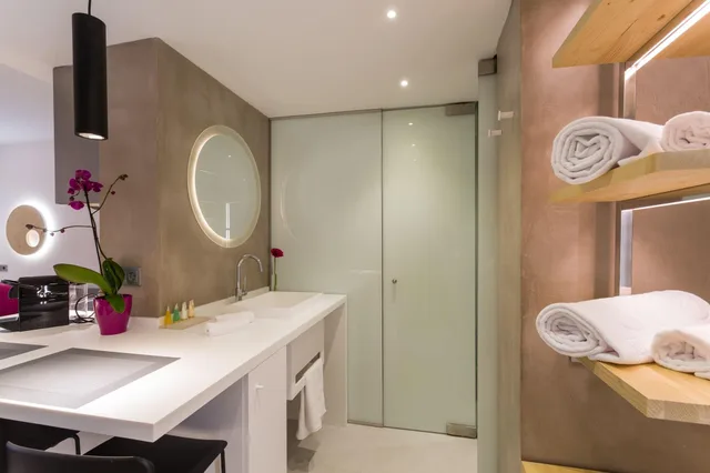 جناح جونيور بإطلالة، One Ibiza Suites 6/7