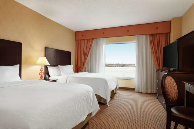 غرفة بريميوم بسريرين مزدوجين لذوي الإعاقة، Embassy Suites by Hilton Huntsville 1/1