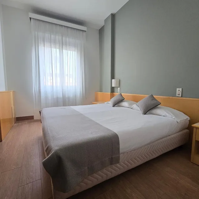 غرفة مفردة، Sant Ambroeus Hotel 23/24