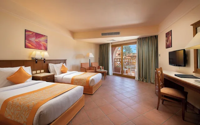 Family Double Suite with Garden View 2A+3C، Charmillion Gardens Aqua Park Ex Sea Gardens Resort 4/10