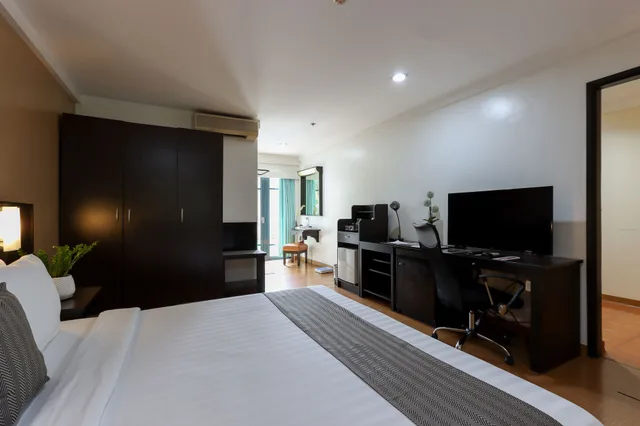 جناح بسرير كينج، Laguna Technopark Hotel 1/4