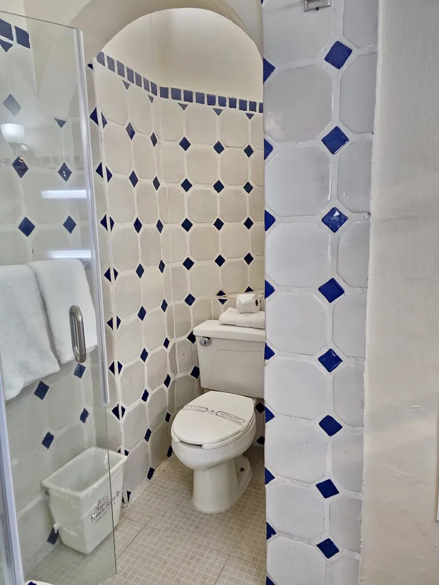 Grand, Studio, Suite, Sofa, Balcony, HOTEL POSADA SANTA FE 2/2