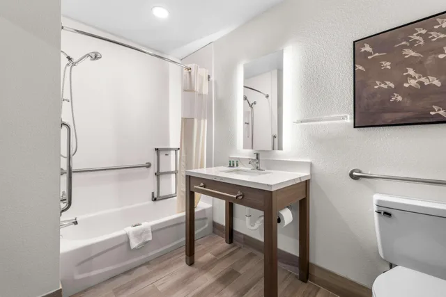 غرفة بسرير كينج لذوي الإعاقة، Best Western Acadia Hotel 4/6