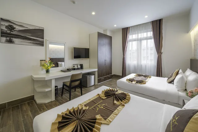 Family, 2 Queen Beds, Minh Chien Hotel 7/9