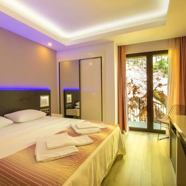 Room, Double Bed, Land View، Datca Sapphire Hotel 1/10
