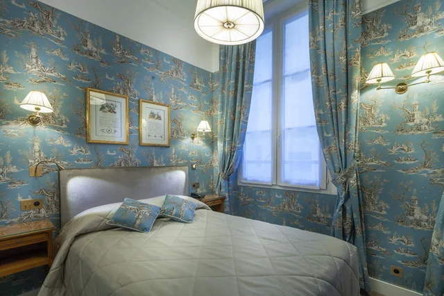 غرفة كلاسيكية بسرير مزدوج، Grand Hotel de L Univers Paris Saint Germain 2/7