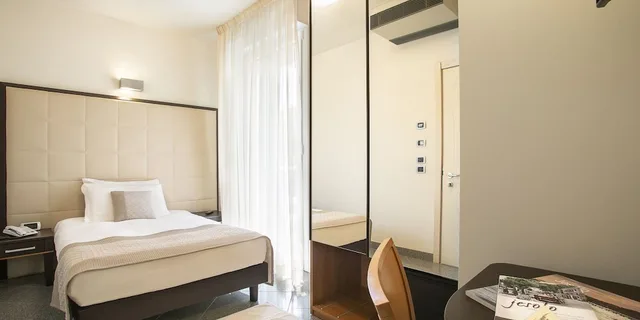 غرفة كلاسيكية بسرير مزدوج بشرفة، Park Hotel Ermitage 3/4