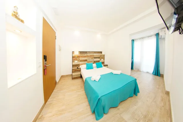 غرفة بسرير مزدوج بشرفة، Hotel Zen Airport 1/10