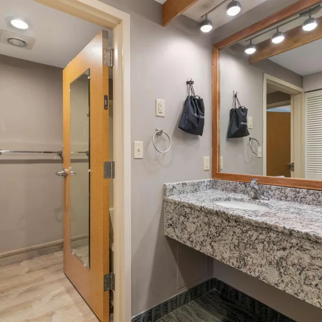 Room, Queen Bed, Best Western Plus Executive Court Inn & Conference Center 7/7