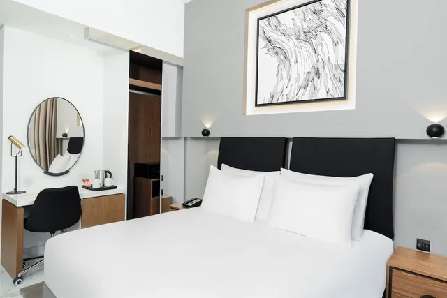 Standard, Laundry، Holiday Inn Dubai Village Circle 2/9