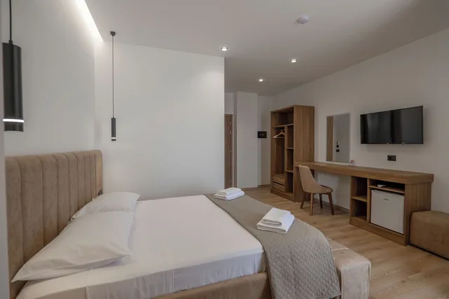 غرفة ديلوكس بسرير كوين بإطلالة على البحر، Hotel Keos 5/10