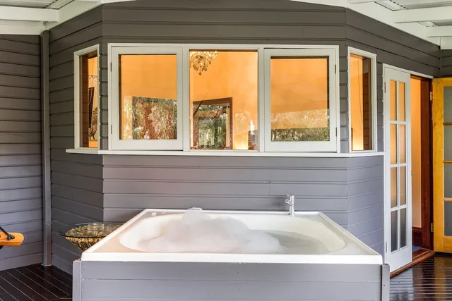 Spa, Standard, King Bed, Balcony، Yallingup Lodge Spa Retreat 4/5