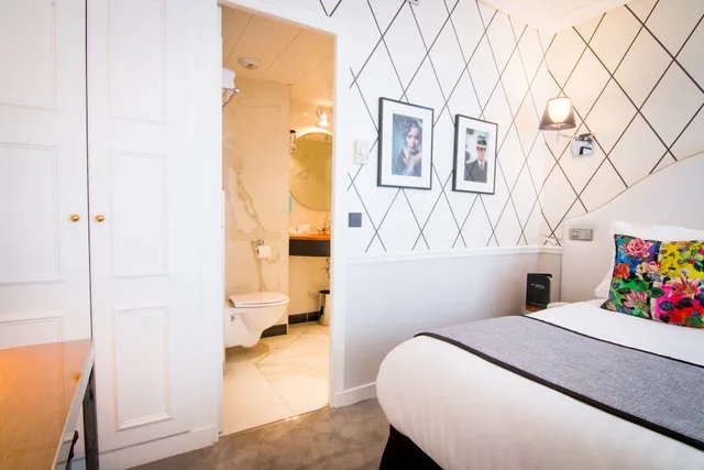 غرفة كلاسيكية مفردة، Le Royal Hotel 5/12