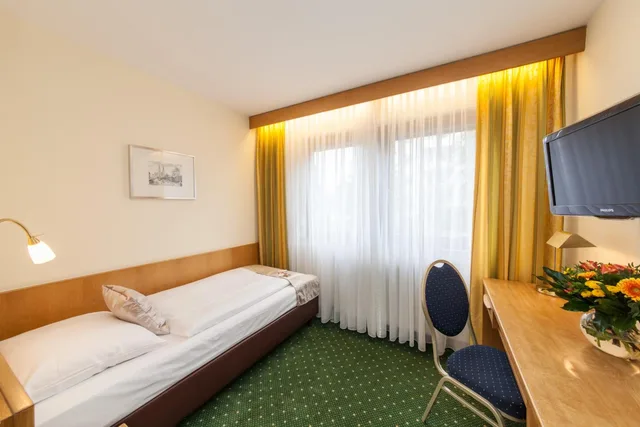 غرفة اقتصادية مفردة، Hotel Strohgaeu 4/10