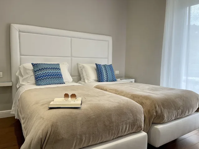 غرفة سوبيريور بسرير مزدوج أو سريرين منفصلين بإطلالة على المدينة بشرفة، Bougainvillea Relais 7/10