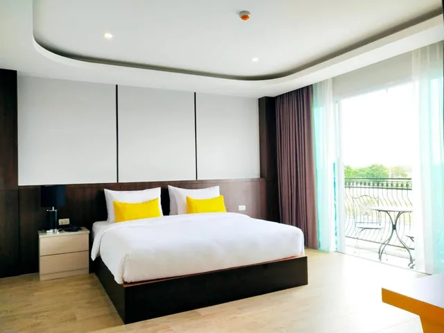 غرفة ديلوكس بسرير كينج، Koco Hotel 2/6
