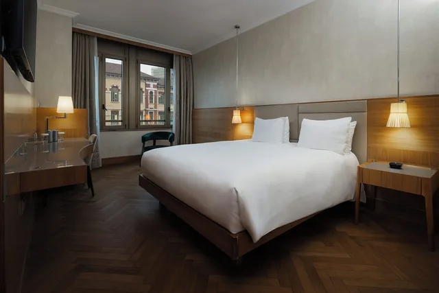 غرفة متصلة عائلية بسرير كينج، Hilton Milan Hotel 1/6